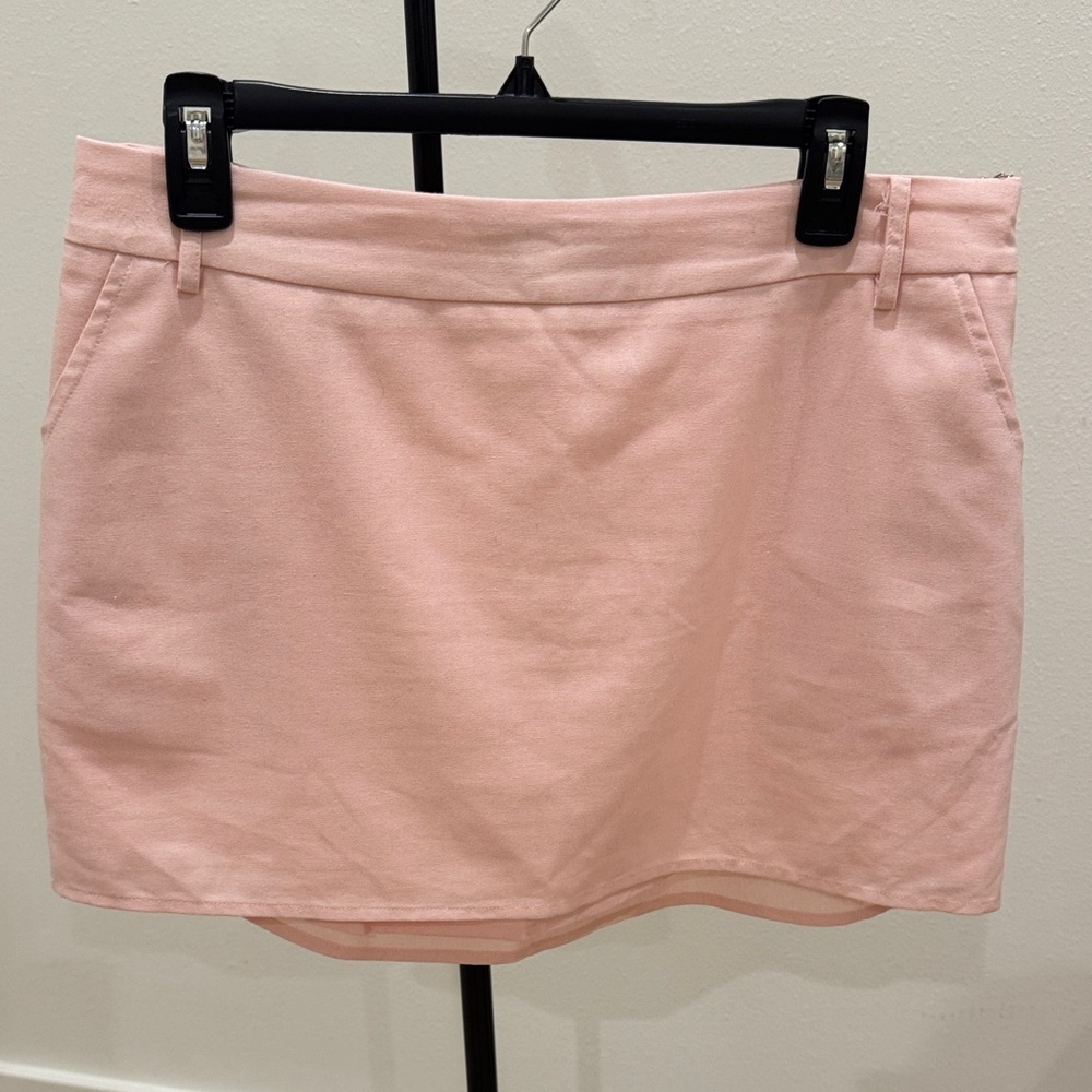 Elegant Pink Mini Skirt